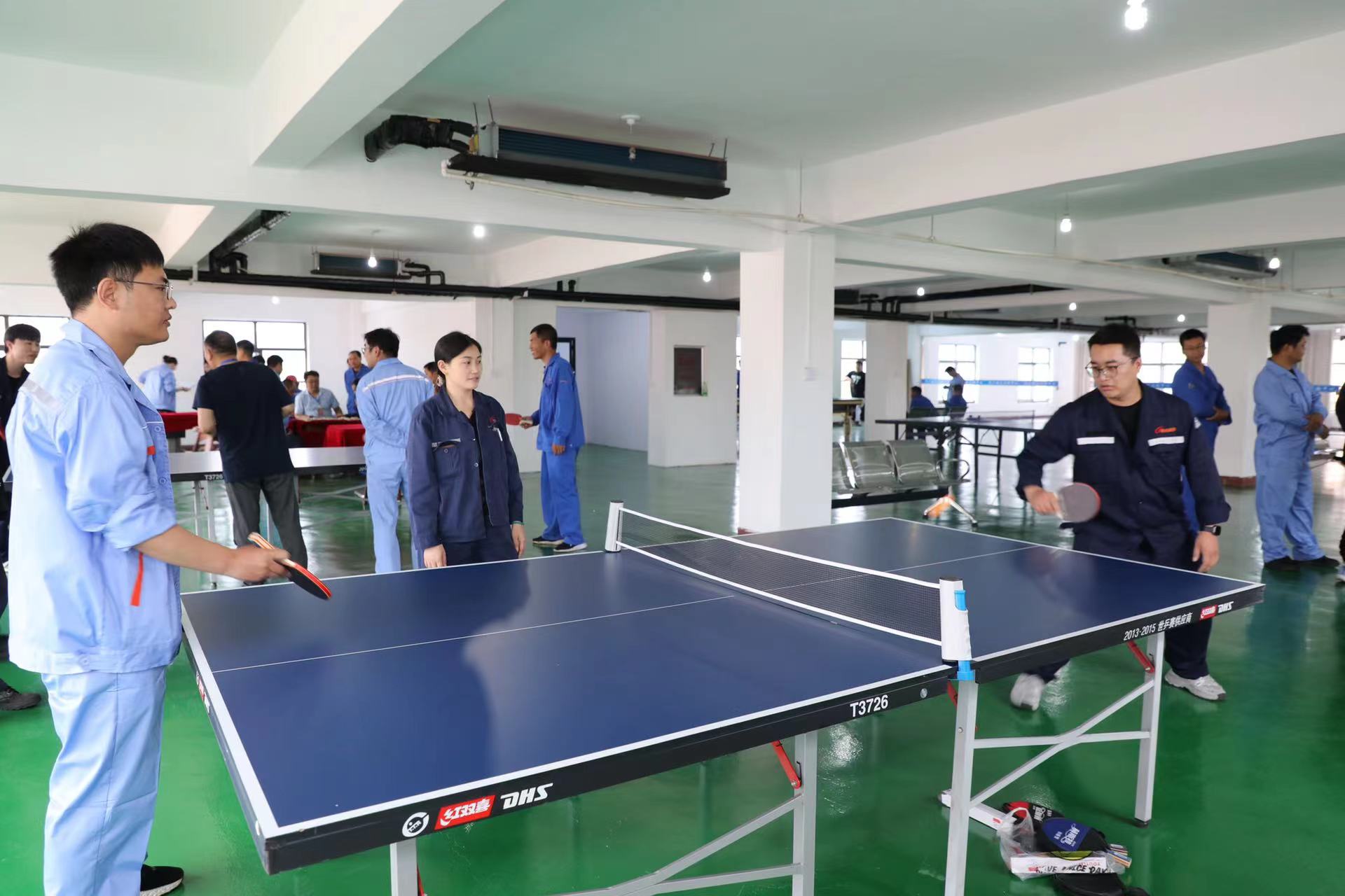 凯发K8官网集团职工活动中心揭牌仪式暨夏日职工趣味运动会